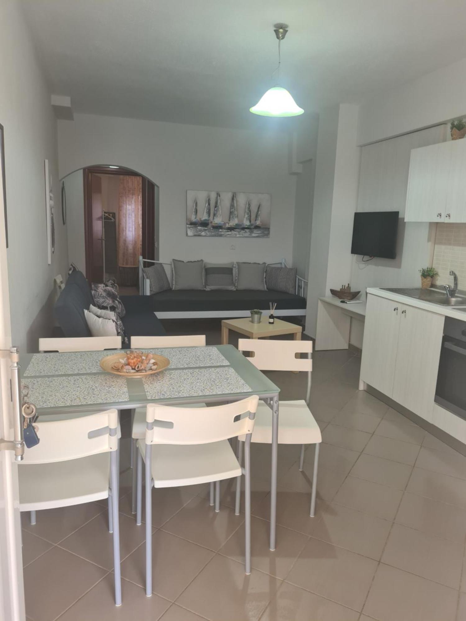 Makis Apartments Touzla Ofrínion 외부 사진
