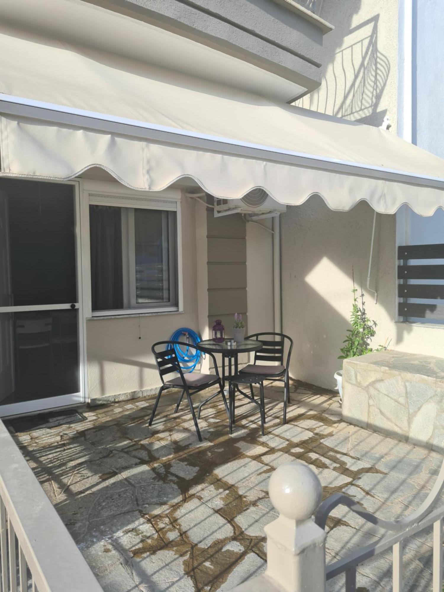 Makis Apartments Touzla Ofrínion 외부 사진